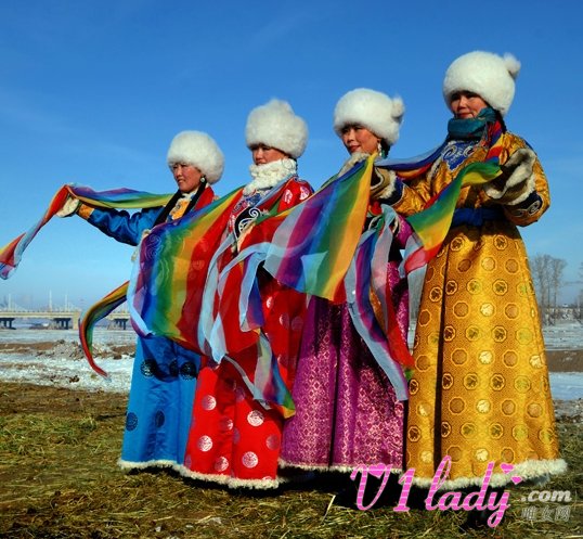 蒙古族服饰特点及图片展示