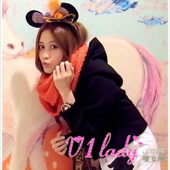 宅男女神“小林志玲”冯媛甄喜欢穿什么衣服