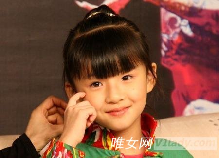 小彩旗真名叫什么?魏彩绮个人资料及相片图片展示