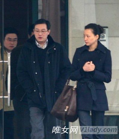 董卿高富帅男友是谁?密春雷个人资料及相片家庭背景介绍