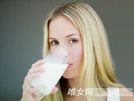 什么时候喝牛奶最好？牛奶可以天天喝吗？