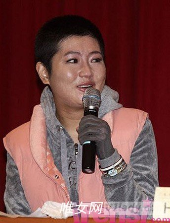 selina是在拍什么电视剧的时候发生的烧伤事件?