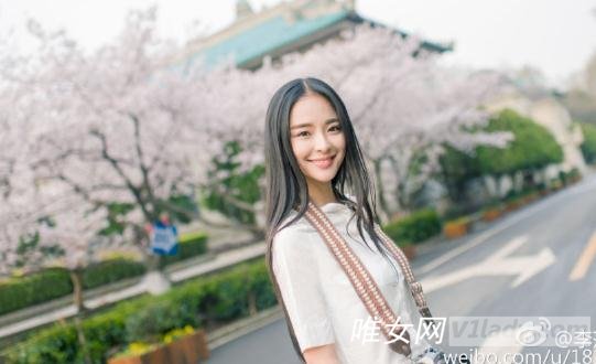 武大校花李莎旻子个人资料及相片写真集图片展示