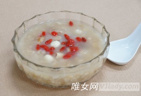 多吃含胶质食物可以美白哦