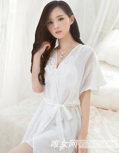 2015夏季新款透明蕾丝女式睡裙裁剪图